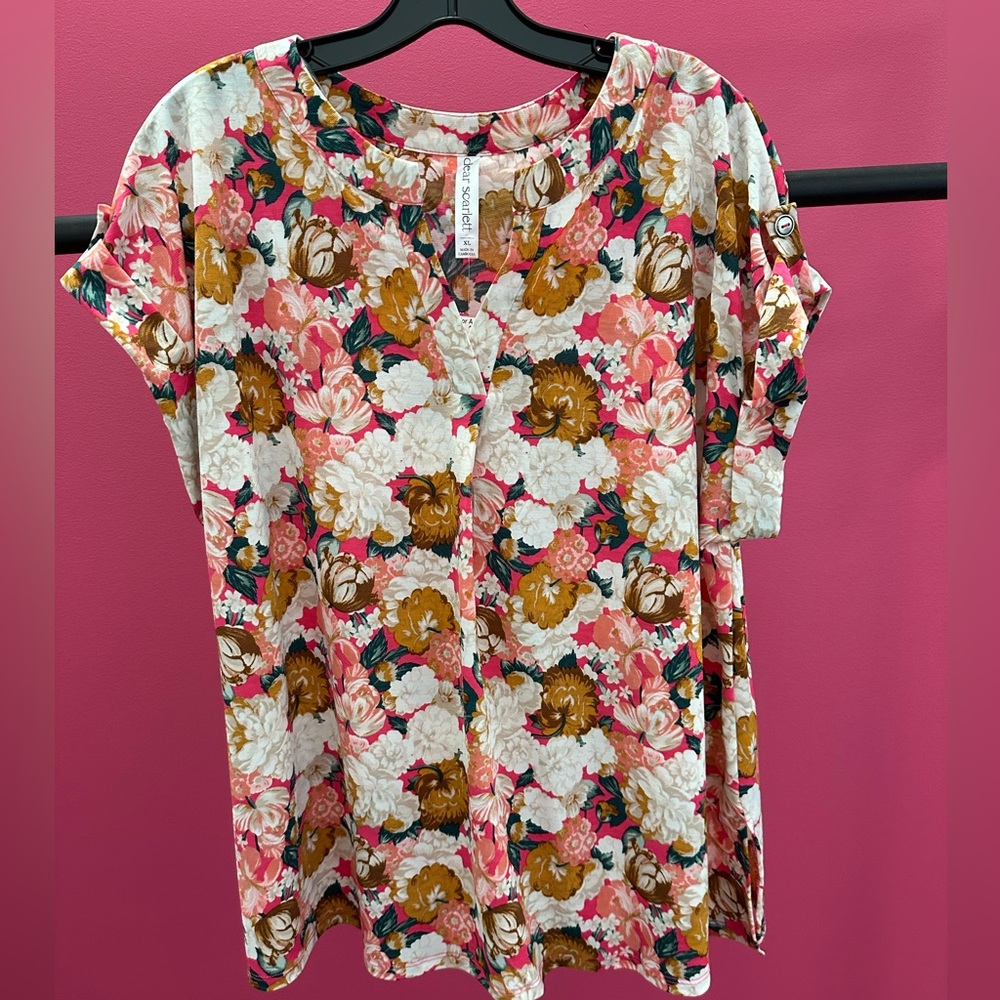 Dear Scarlett Floral Top - Pink, White, Brown 🩷🤍🤎 short 👚 sleeve with tabs!
